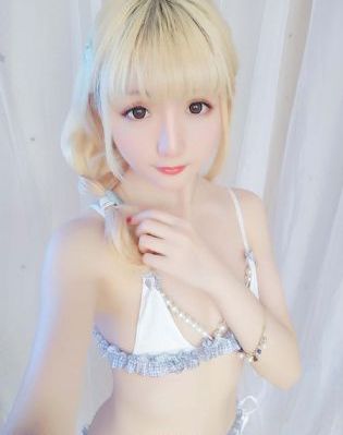 电影〈一双绣花鞋〉